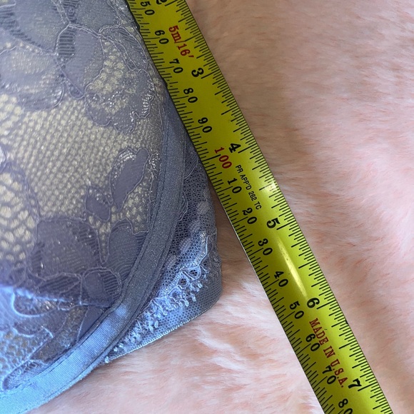2 for $40 Victoria's Secret Lace Bra - Picture 4 of 10